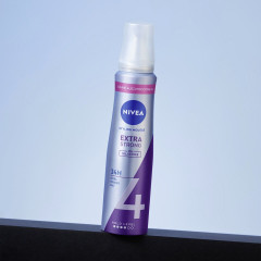NIVEA Extra Stark Schaumfestiger, 150 ml, Нивеа Мусс для укладки волос, пантенол и витамин B3, экстра сильная фиксация до 24ч, термозащита, 150 мл