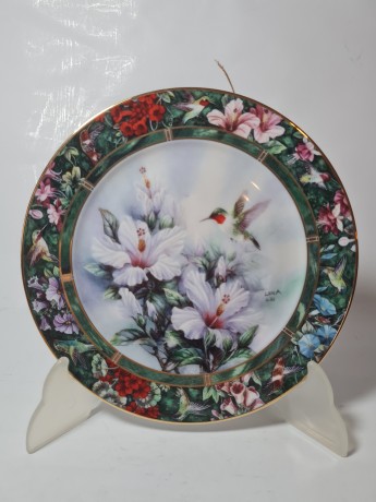 W.L.George Fine China by Lena Liu Яркая декоративная тарелка "Колибри", 20см, Германия, 1960-70гг.