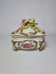 Bassano im Stil Шкатулка с фактурным цветочным узором &quot;Розы&quot;, ручная роспись, 15 x 10 x 13,5 см, Италия, 1960-70гг.