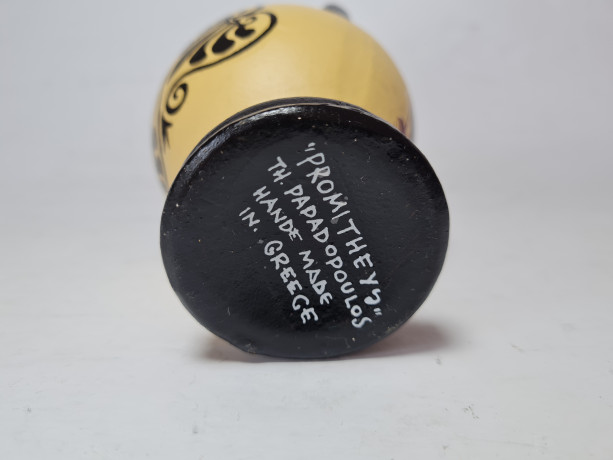 Ваза для цветов в греческом стиле с двумя ручками в желто-красно-черных тонах "Прометей", 13 x 8,5 см, Греция, 1960-70гг.