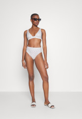 Tommy Hilfiger FIXED Bikini top white ИСПРАВЛЕНО – Лиф бикини белый