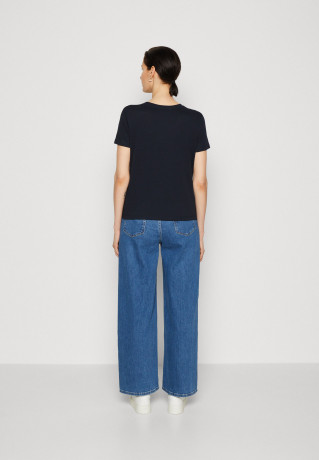 Tommy Hilfiger Basic T-shirt desert sky Базовая футболка небо пустыни