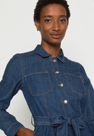 Tommy Hilfiger FIT FLARE DRESS MIDI MADY Denim dress dark blue denim ПЛАТЬЕ МИДИ MADY FIT FLARE Джинсовое платье темно-синий деним