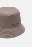 Tommy Hilfiger EXPLORER BUCKET UNISEX Hat city taupe EXPLORER BUCKET UNISEX Шляпа город серо-коричневый