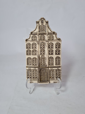 Travemunder Keramikwerkstatt Набор керамических панно "Фасады Любека" в бело-коричневых тонах,  4 шт, 22,5 x 17 см, 17 x 12 см, 18 x 10 см, 11 x 6 см, Германия, 1960-70гг.