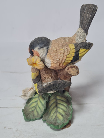 Фигурка винтажная H.C./ Flowered With Love "Две птички на ветке", керамика, 9.5 см, Китай, 1996г.