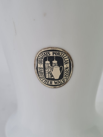 Ваза винтажная Bareuther Waldsassen Bavaria с золотым кантом, небольшая, фарфор, 13 см, Германия, 1970-80гг.