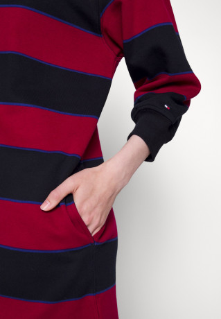 Tommy Hilfiger RUGBY SHORT DRESS Day dress royal berry КОРОТКОЕ ПЛАТЬЕ РЕГБИ Повседневное платье королевская ягода