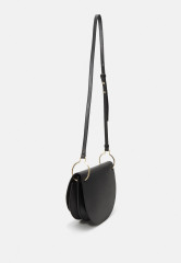 Tommy Hilfiger CHIC SADDLE Across body bag black CHIC SADDLE Сумка через плечо черный