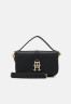 Tommy Hilfiger CROSSOVER Across body bag black CROSSOVER Сумка через плечо черный