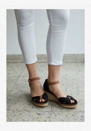 Tommy Hilfiger ICONIC ELBA Platform sandals black ICONIC ELBA Сандалии на платформе черный