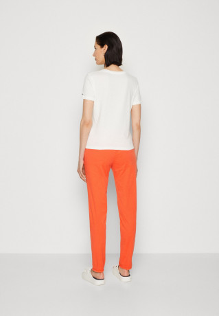 Tommy Hilfiger Basic T-shirt ecru Базовая футболка экрю