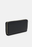Tommy Hilfiger CHIC LARGE Wallet black CHIC LARGE Кошелек черный