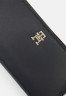 Tommy Hilfiger CHIC LARGE Wallet black CHIC LARGE Кошелек черный