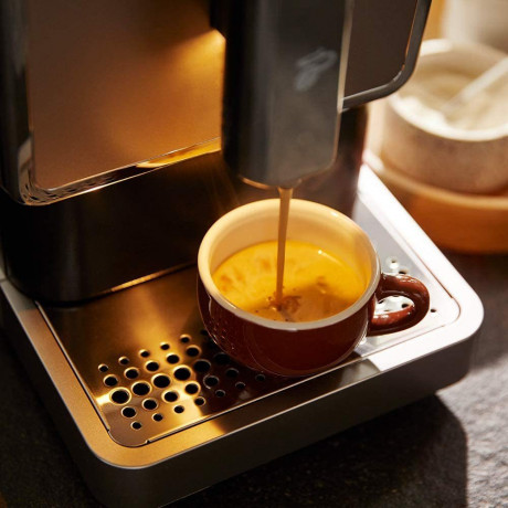 Tchibo Tchibo Kaffeevollautomat Esperto Caffe fur Caffe Crema und Espresso, Silber, Herausnehmbare Bruheinheit  Полностью автоматическая кофемашина Tchibo Esperto Caffe для приготовлени крема и эспрессо, серебристая, со съемным заварочным блоком