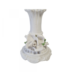 Подсвечник винтажный с объемным декором в виде цветов, фарфор, 13.5 см, Италия, 1960-70гг.