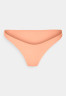 Tommy Hilfiger HIGH LEG CHEEKY Bikini bottoms island coral HIGH LEG CHEEKY Плавки бикини островной коралл