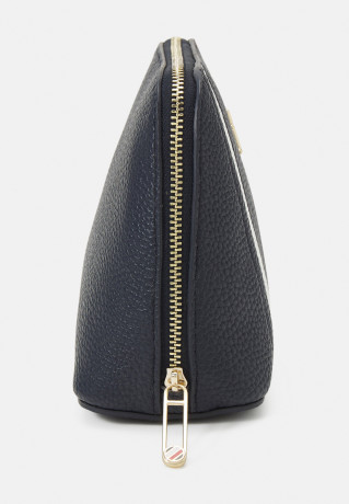 Tommy Hilfiger EMBLEM WASHBAG Wash bag space blue EMBLEM WASHBAG Мешок для стирки космический синий