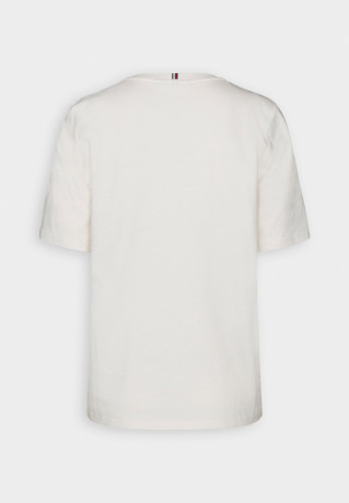 Tommy Hilfiger REG IMD EMB C NK SS Basic T-shirt weathered white REG IMD EMB C NK SS Базовая футболка выветрившийся белый
