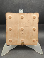 Панно винтажное &quot;Мюнцесхайм (1900)&quot; — это не только произведение искусства, но и часть истории, запечатленная в керамике (1900)&quot;, керамика, 20 х 19.5 см, Италия, 1960-70гг.