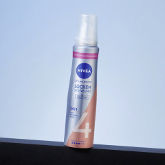 NIVEA Lockenschwung &amp; Pflege Schaumfestiger, 150 ml, Нивеа Мусс для кудрявых волос, пантенол и витамин B3, упругие локоны, фиксация до 24ч, 150 мл