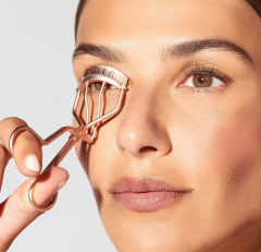TWEEZERMAN Classic Wimpernzange,  Щипцы Classic (США), нержавеющая сталь, силикон, 3 сменных подушечки, эргономика, розовое золото