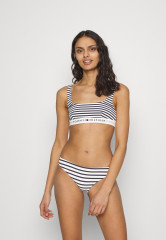 Tommy Hilfiger BRALETTE Bikini top breton breton БРАЛЕТТ Верх бикини бретон бретон
