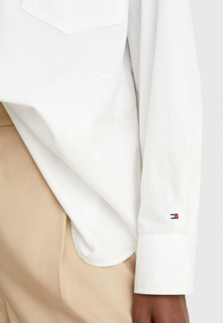 Tommy Hilfiger OVERSIZED Button-down blouse th optic white OVERSIZED Блузка на пуговицах й оптический белый