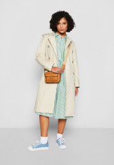 Tommy Hilfiger STRIPE MIDI SHIRT DRESS Shirt dress nola/spring lime ПЛАТЬЕ-РУБАШКА МИДИ В ПОЛОСКУ Платье-рубашка нола / весенний лайм