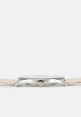 Tommy Hilfiger CASE BLUSH DIAL WITH ACCENTS STRAP Watch pink КОРПУС КРАСНЫЙ ЦИФЕРБЛАТ С РЕМЕШКОМ С АКЦЕНТАМИ Часы розовый