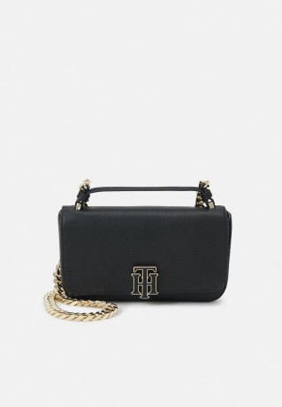 Tommy Hilfiger OUTLINE CROSSOVER Across body bag black OUTLINE CROSSOVER Сумка через плечо черный