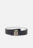 Tommy Hilfiger LOGO Belt desert sky/white ЛОГОТИП Ремень небо пустыни/белый