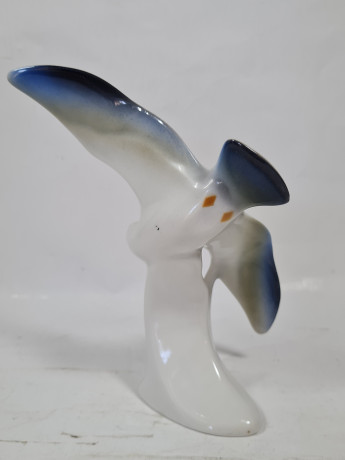 Фигурка винтажная Im Stil Rosenthal "Парящая чайка", фарфор, 16,5 см, Германия, 1960-70гг.