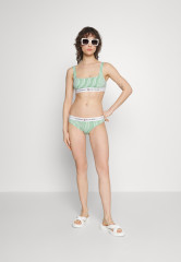 Tommy Hilfiger BRALETTE Bikini top nola spring lime nola spring lime БРАЛЕТТ Верх бикини нола весенний лайм нола весенний лайм