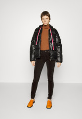 Tommy Hilfiger COMO SKINNY Trousers chocolate COMO SKINNY Брюки шоколад