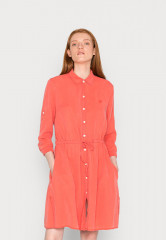 Tommy Hilfiger TENCEL KNEE DRESS Day dress crystal coral ПЛАТЬЕ TENCEL KNEE DRESS Повседневное платье хрустальный коралл