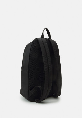 Tommy Hilfiger SKYLINE BACKPACK UNISEX Rucksack black РЮКЗАК SKYLINE UNISEX Рюкзак черный