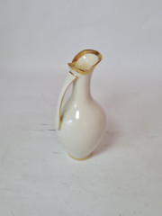 Ваза-кувшин винтажная Royal KM Bavaria, фарфор с цветочным рисунком ручной работы, 16,5 x 7,5 см, Германия, 1960-70гг.