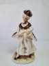 Фигурка винтажная "Леди в бело-коричневом платье с музыкальным инструментом", фарфор, 17 см, Тайвань, 1960-70гг.
