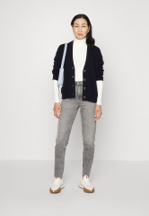 Tommy Hilfiger GRAMERCY TAPERED  Jeans Skinny Fit zigi GRAMERCY TAPERED Джинсы скинни Зиги