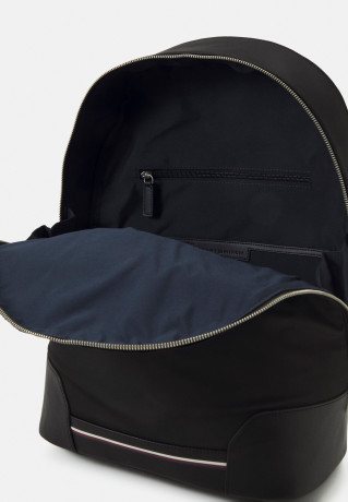 Tommy Hilfiger CENTRAL REPREVE BACKPACK UNISEX Rucksack black РЮКЗАК CENTRAL REPREVE УНИСЕКС Рюкзак черный
