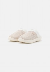 Nike Sportswear BURROW SE Hausschuh light orewood brown/aura/pale ivory BURROW SE тапочки светлый коричневый цвет рудного дерева/аура/светлая слоновая кость