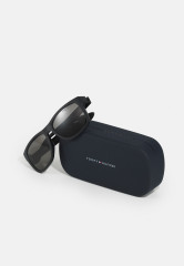 Tommy Hilfiger Sunglasses matt black Солнечные очки матовый черный