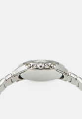 Tommy Hilfiger CASE WITH BEZEL DIAL BRACELET Chronograph watch silver-coloured КОРПУС С БЕЗЕЛЕМ БРАСЛЕТ Часы с хронографом серебристый