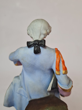 Статуэтка винтажная "Мужчина в ярком разноцветном сюртуке", 22 x 11 см, Германия, 1960-70гг.