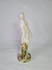 Статуэтка винтажная LUX Alba-Iulia &quot;Женщина с цветами&quot;, фарфор, 20,5 x 6 см, Румыния, 1960-1970гг.