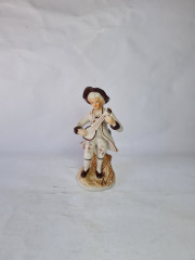 Фигурка винтажная &quot;Мужчина в бело-коричневом костюме с лютней&quot;, фарфор, 18 см, Тайвань, 1960-70гг.