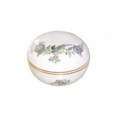 Meissen Meissen  'Neuer Ausschnitt - Indische Fels- Blumen- und Vogelmalerei 125 bunt mit Goldrand' Dose h: 7 cm / d: 10 cm Мейсен &quot;Новая секция - Индийские камни, цветы и птицы, роспись 125 красок с золотым ободком&quot; шкатулка В: 7 см / Г: 10 см
