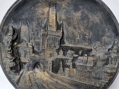 Prague Charles Bridge, Декоративное рельефное панно &quot;Ночная Прага в золоте&quot; с трехмерным изображением Карлова моста, дерево, 20см, Чехия 1950г.