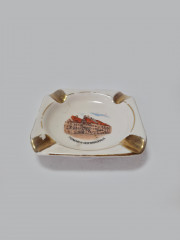 Elisenfels Arzberg Bavaria Винтажная квадратная пепельница с обильной позолотой &quot;Мюнхен&quot;, 8см, Германия,1960-70гг.